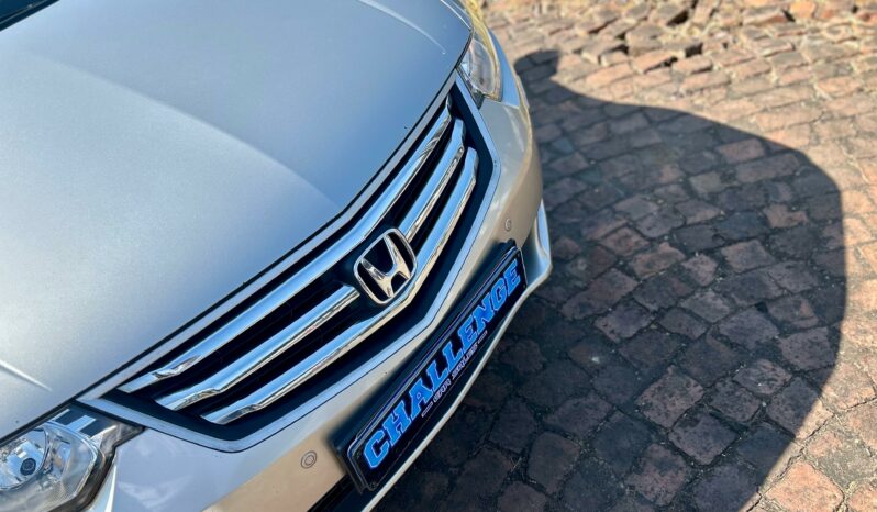 
								Honda Accord 2.4 Executive full									