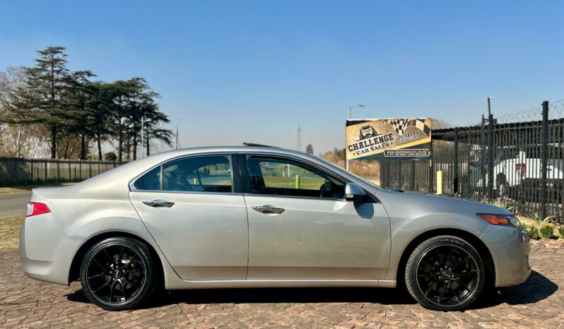 
								Honda Accord 2.4 Executive full									