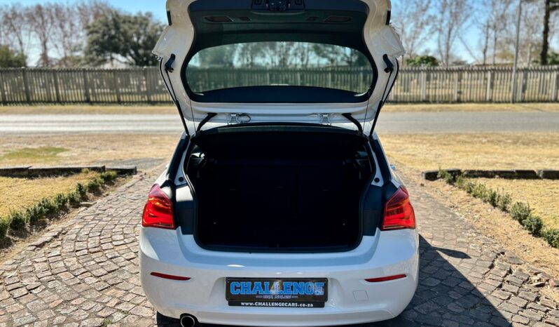 
								BMW 1 Series 118i 5-Door Auto full									