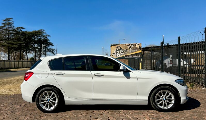 
								BMW 1 Series 118i 5-Door Auto full									