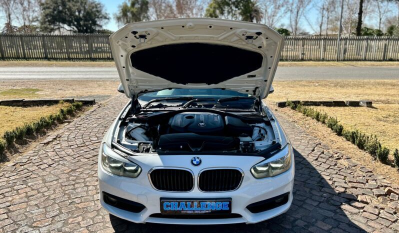 
								BMW 1 Series 118i 5-Door Auto full									