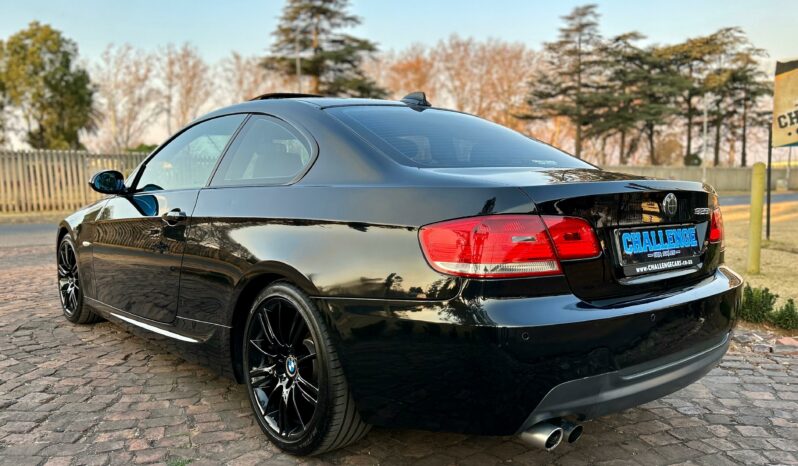 
								BMW 3 Series 325i Coupe M Sport full									