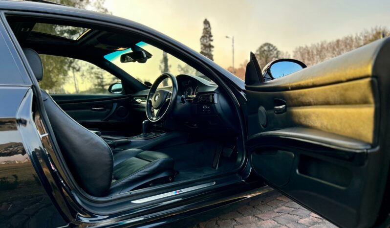 
								BMW 3 Series 325i Coupe M Sport full									