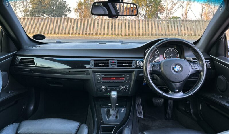 
								BMW 3 Series 325i Coupe M Sport full									