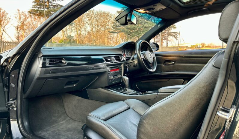 
								BMW 3 Series 325i Coupe M Sport full									