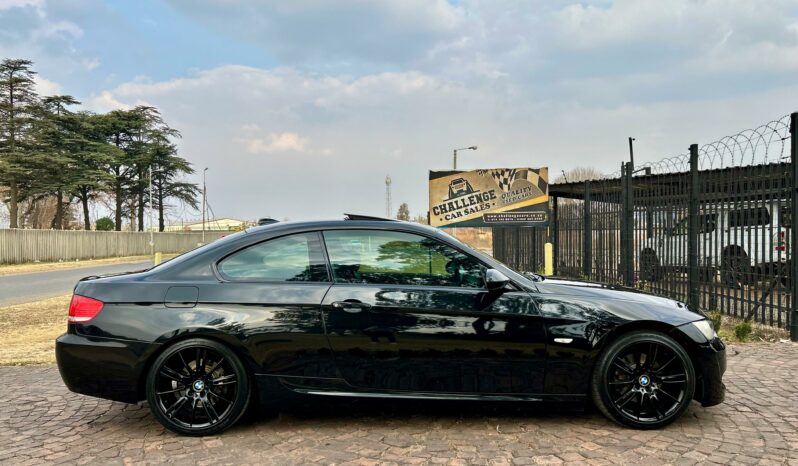 
								BMW 3 Series 325i Coupe M Sport full									