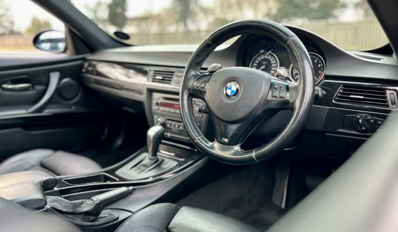 
								BMW 3 Series 325i Coupe M Sport full									