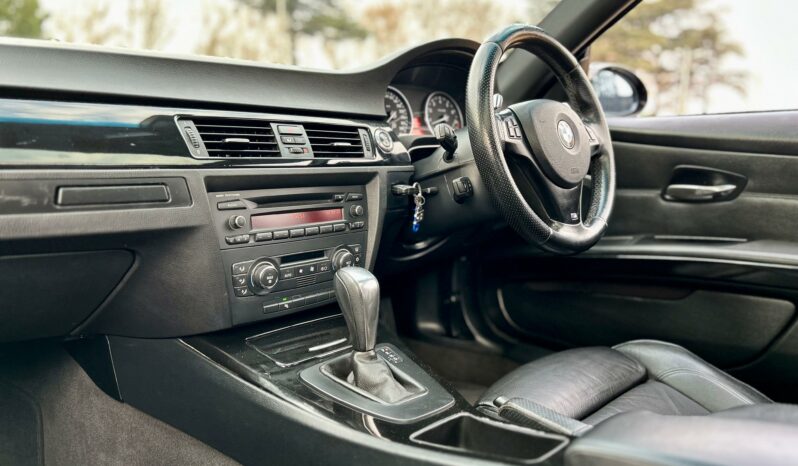 
								BMW 3 Series 325i Coupe M Sport full									