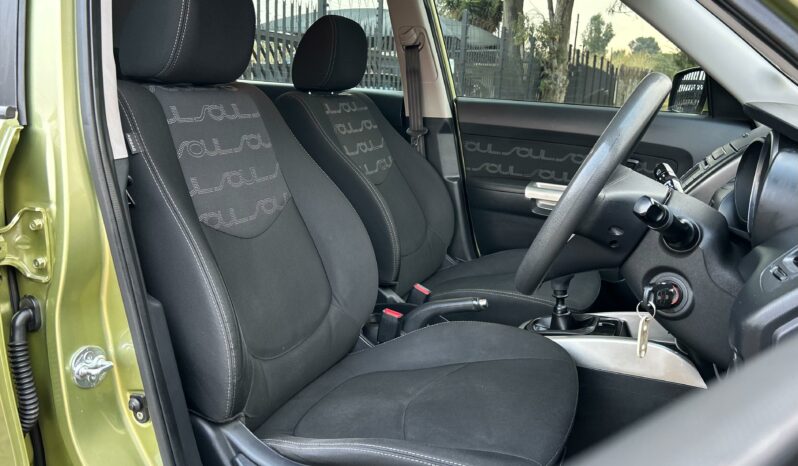 
								Kia Soul 1.6 full									