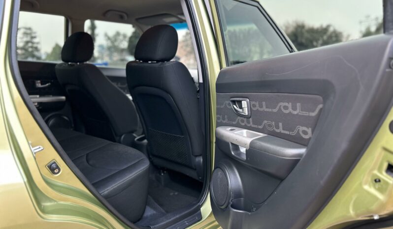 
								Kia Soul 1.6 full									