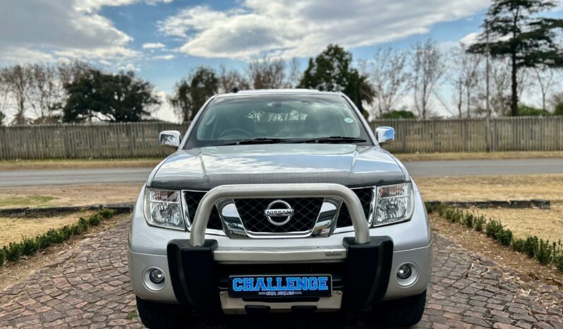 
								Nissan Pathfinder 2.5 dCi 4×4 LE (7 seater) full									