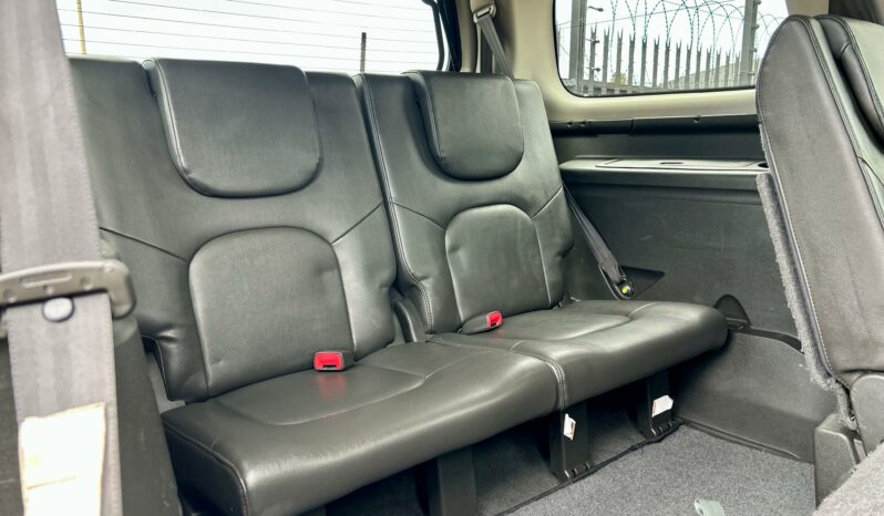 
								Nissan Pathfinder 2.5 dCi 4×4 LE (7 seater) full									