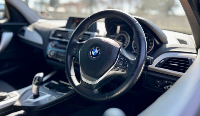 
								BMW 1 Series 118i 5-Door Auto full									