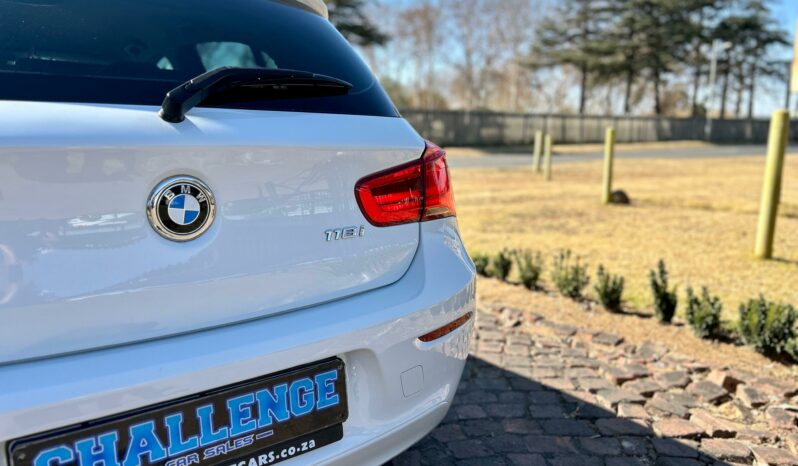 
								BMW 1 Series 118i 5-Door Auto full									