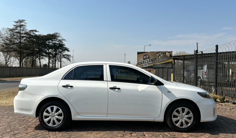 
								Toyota Corolla Quest 1.6 full									