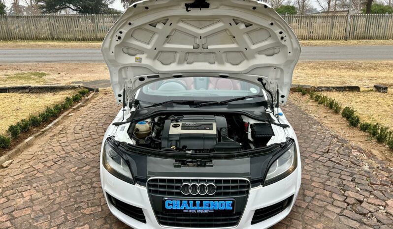 
								Audi TT 2.0T Roadster Auto full									