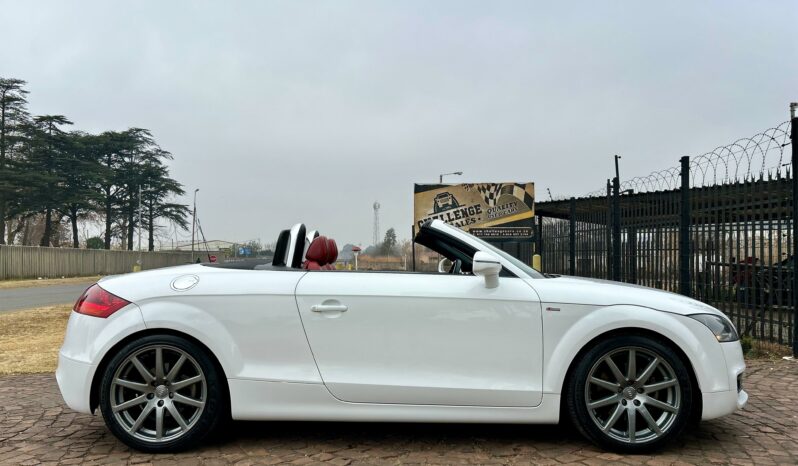 
								Audi TT 2.0T Roadster Auto full									