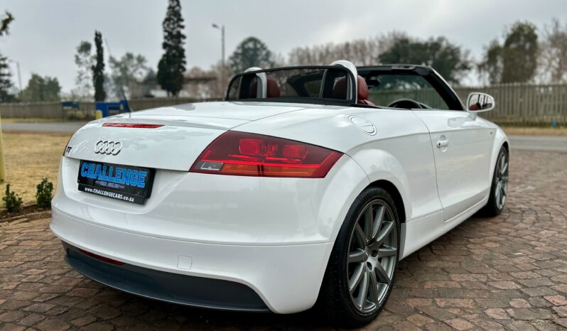 
								Audi TT 2.0T Roadster Auto full									