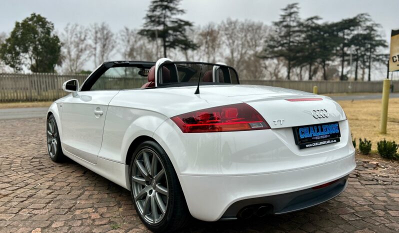 
								Audi TT 2.0T Roadster Auto full									