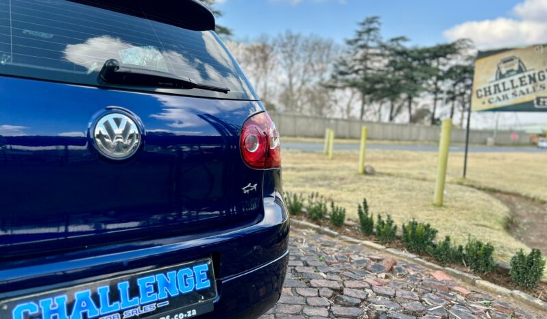 
								Volkswagen Golf GTI full									