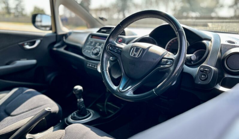 
								Honda Jazz 1.5 Executive full									