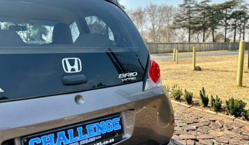 
								Honda Brio Hatch 1.2 Comfort full									