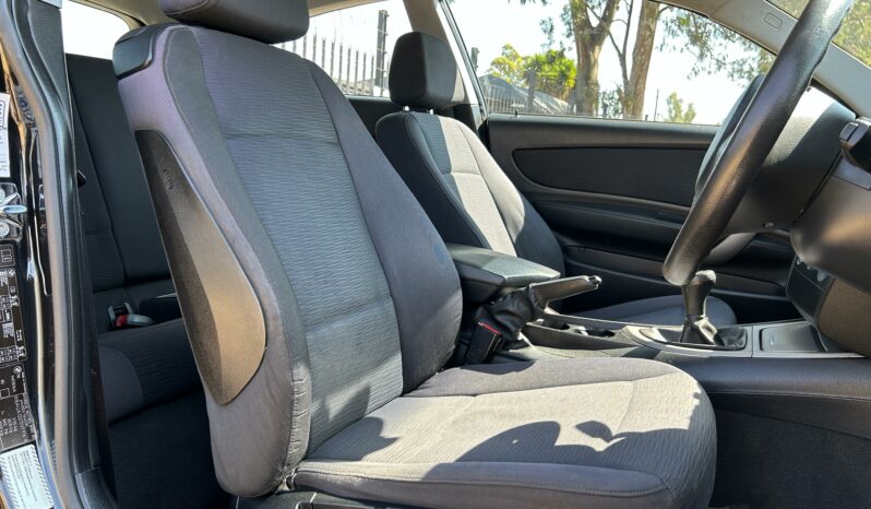 
								BMW 1 Series 116i 3-Door full									