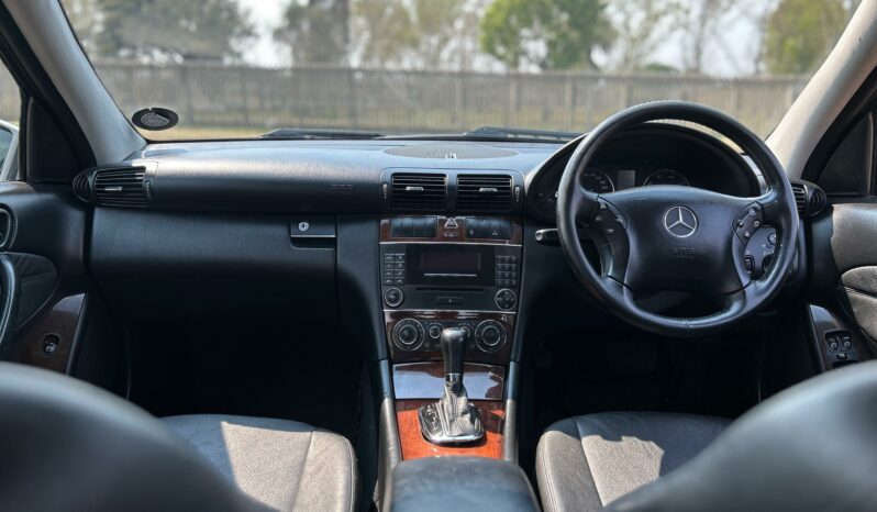 
								Mercedes-Benz C-Class – 1UZ Lexus V8 full									
