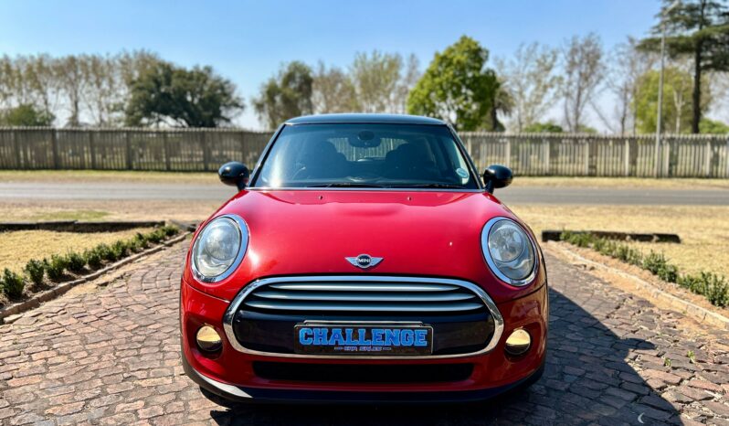 
								MINI Cooper Hatch 3-Door full									