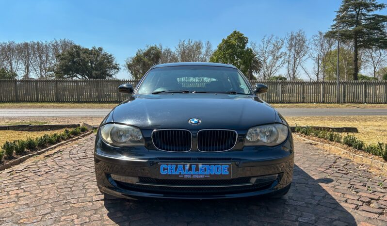 
								BMW 1 Series 116i 3-Door full									