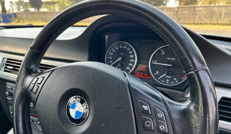 
								BMW 3 Series 320d full									