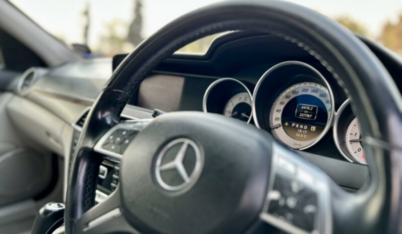 
								2012 Mercedes-Benz C-Class C350CDI Elegance full									