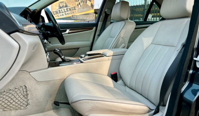 
								2012 Mercedes-Benz C-Class C350CDI Elegance full									