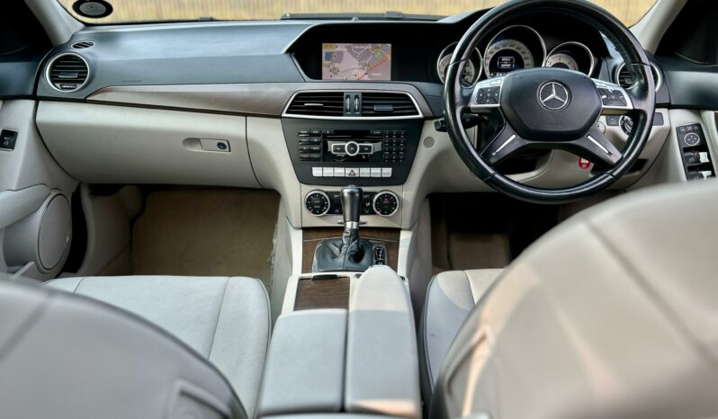 
								2012 Mercedes-Benz C-Class C350CDI Elegance full									