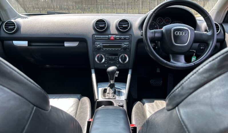 
								Audi A3 Sportback 2.0T Ambition DSG full									