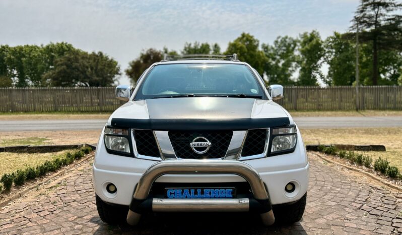 
								Nissan Navara 2.5dCi Double Cab XE full									