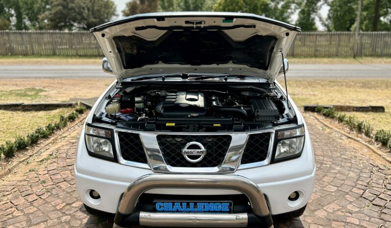 
								Nissan Navara 2.5dCi Double Cab XE full									