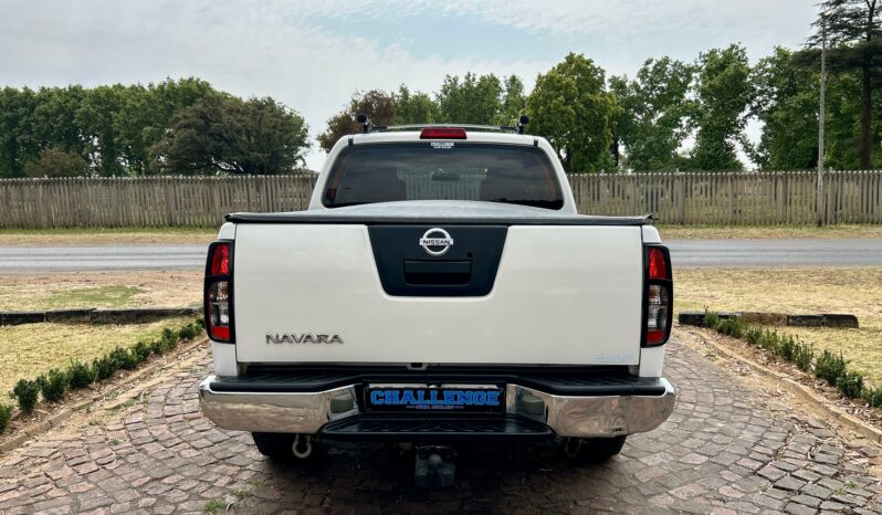 
								Nissan Navara 2.5dCi Double Cab XE full									