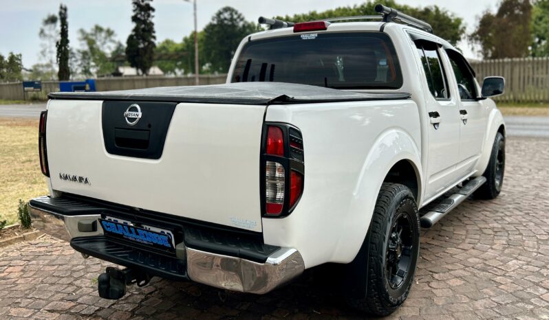 
								Nissan Navara 2.5dCi Double Cab XE full									