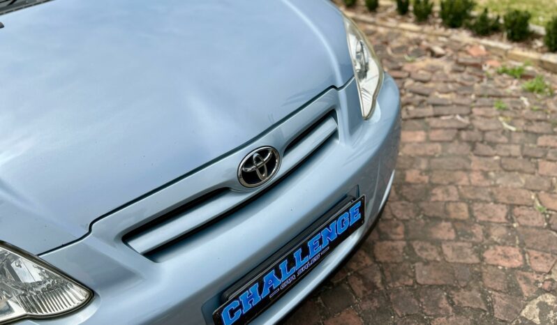 
								Toyota RunX 140i RT full									