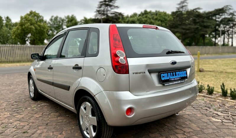 
								Ford Fiesta 1.4i 5-Door full									