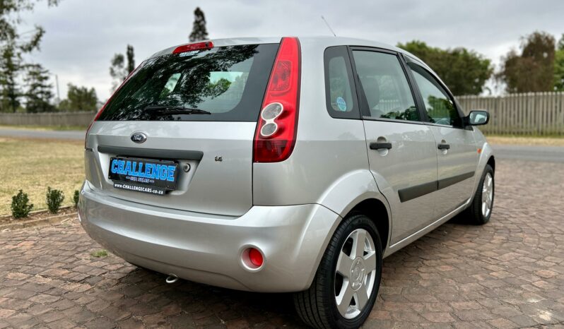
								Ford Fiesta 1.4i 5-Door full									