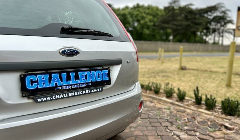 
								Ford Fiesta 1.4i 5-Door full									