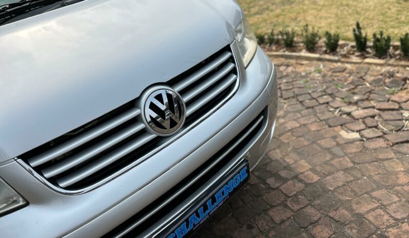 
								Volkswagen Caravelle T5 2.5 TDI (128kW) Auto full									