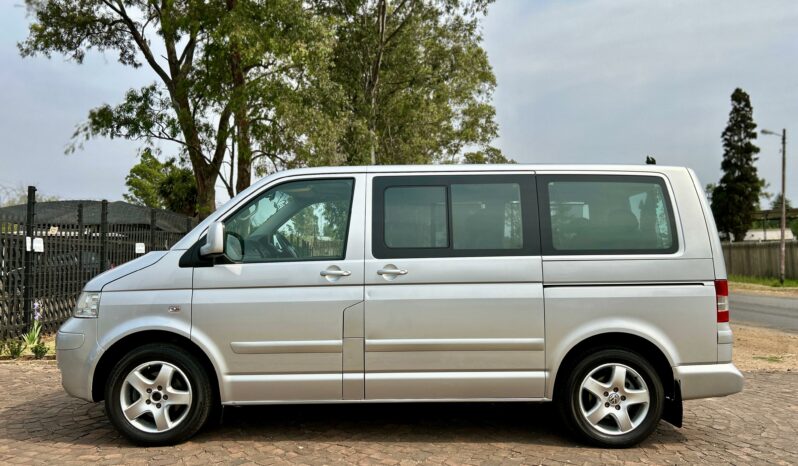
								Volkswagen Caravelle T5 2.5 TDI (128kW) Auto full									