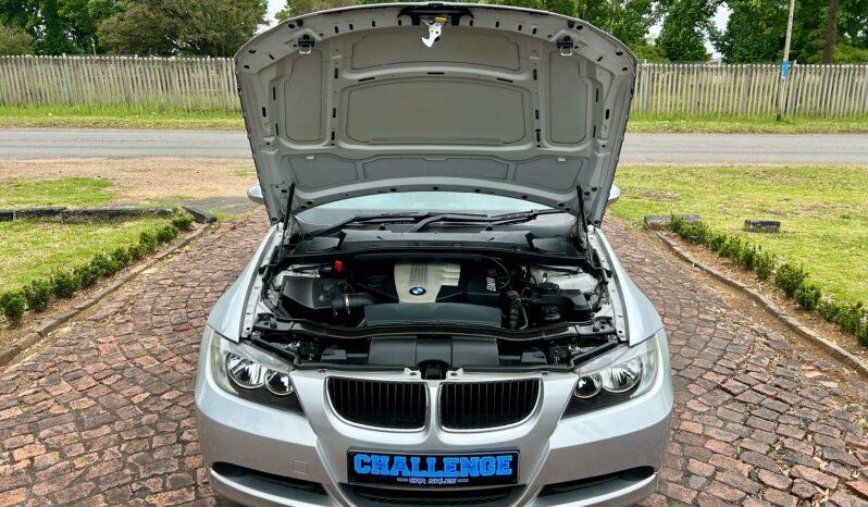 
								BMW 3 Series 320d full									