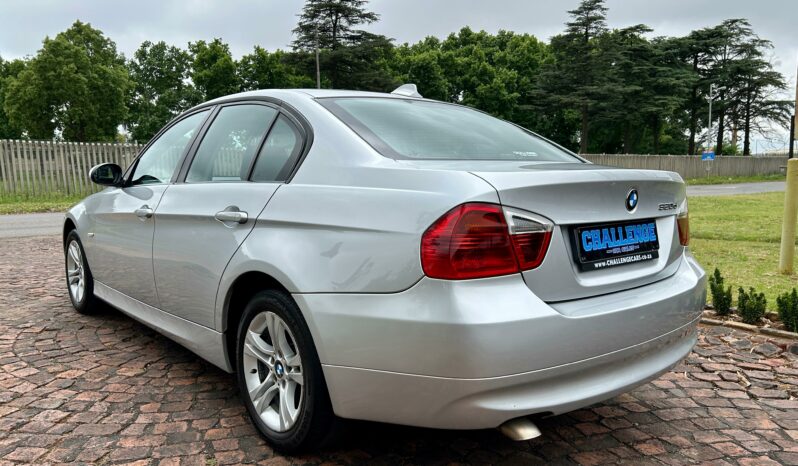 
								BMW 3 Series 320d full									