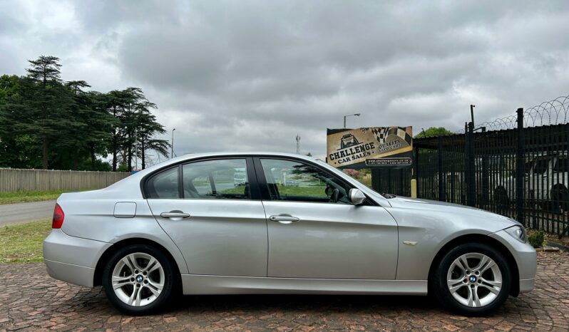 
								BMW 3 Series 320d full									