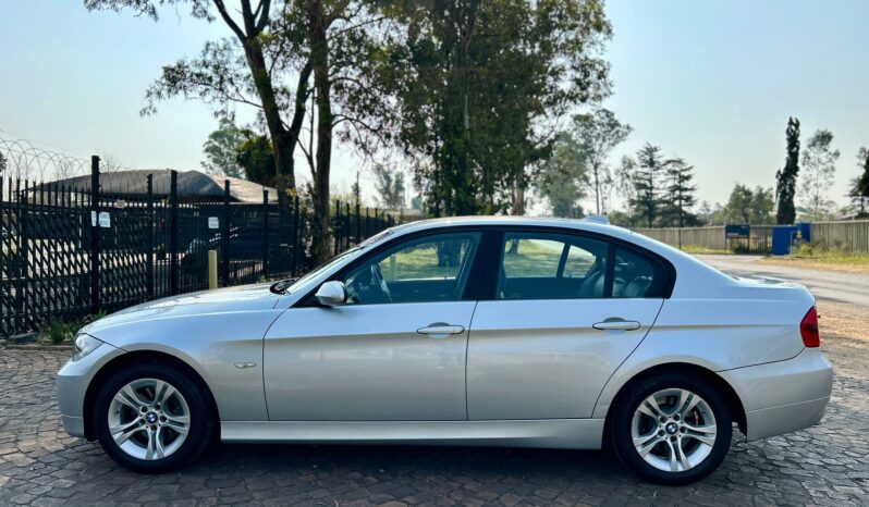 
								BMW 3 Series 320d full									