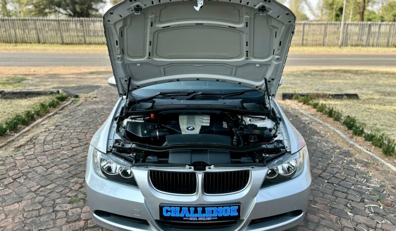 
								BMW 3 Series 320d full									